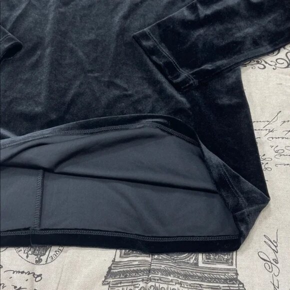 Anne Klein  Long Sleeve Velevet Top - Picture 5 of 10